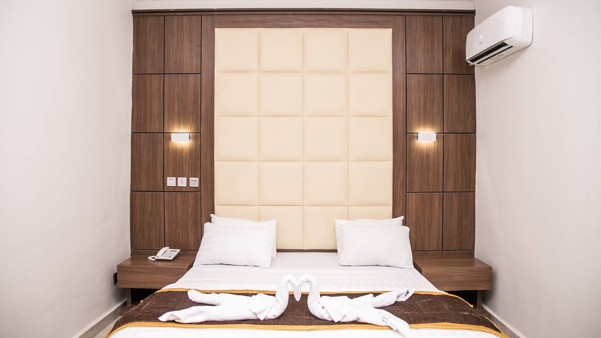 Abuja Hotel | Josto Apartment- Executive Room (Single Room)