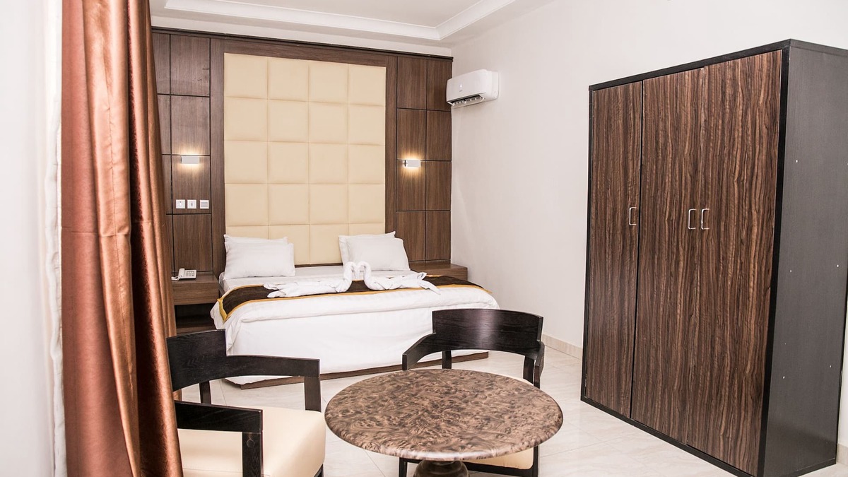 Abuja Hotel | Josto Apartment - Single Room