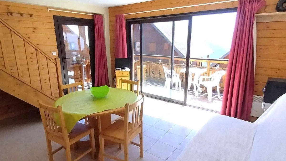 Reallon Apartment | Joubelle Residence - Apartment 6 people cozy in chalet in Reallon