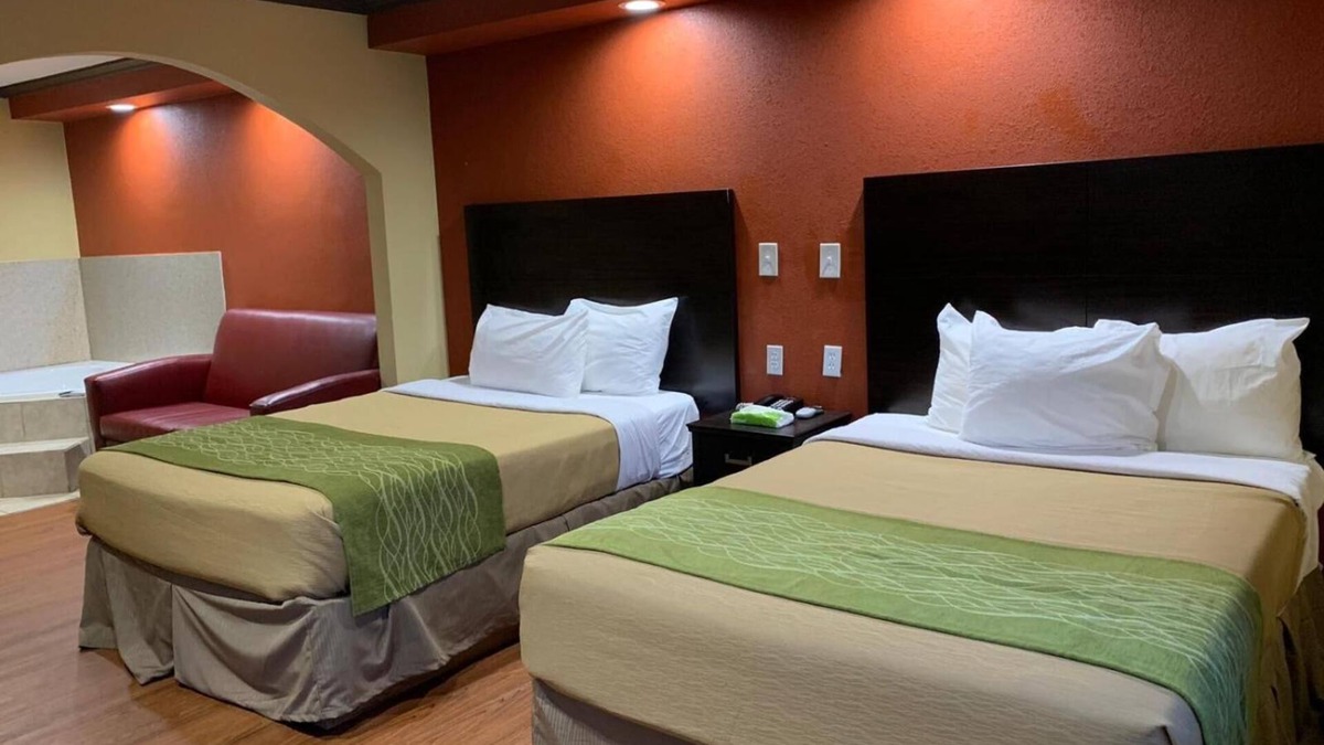 Marion Hotel | Journey Inn