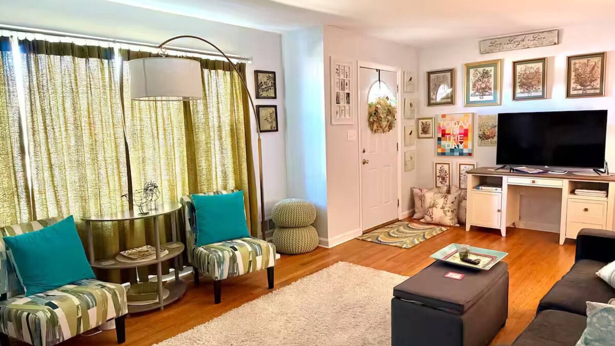 Spartanburg House | Joy for your Journey - 3-bedroom house in peaceful Spartanburg w/WiFi, Kitchen