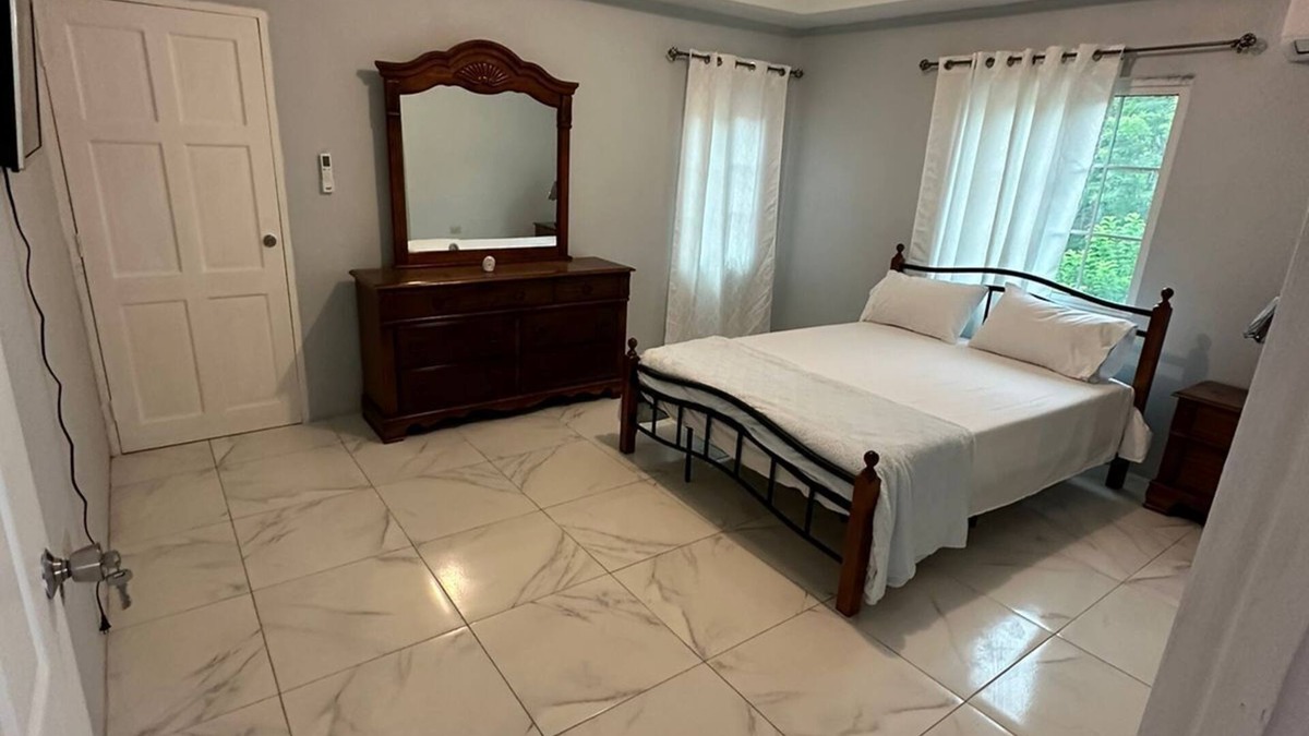 Mandeville Apartment | Joy's Vacation Villa Upstairs Apartment