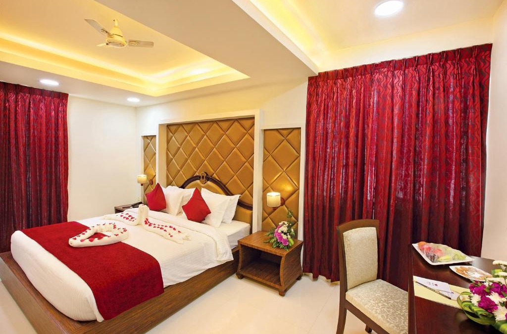 Onamthuruth Hotel | Joyees Residency