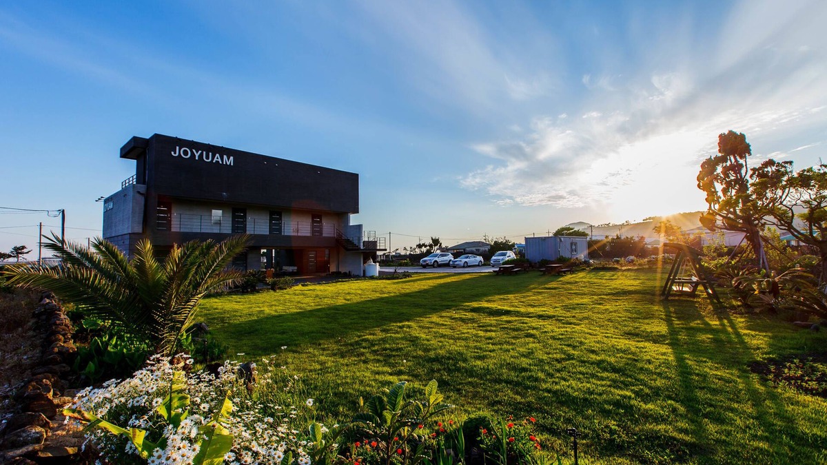 Jungmun House | Joyuam Pension