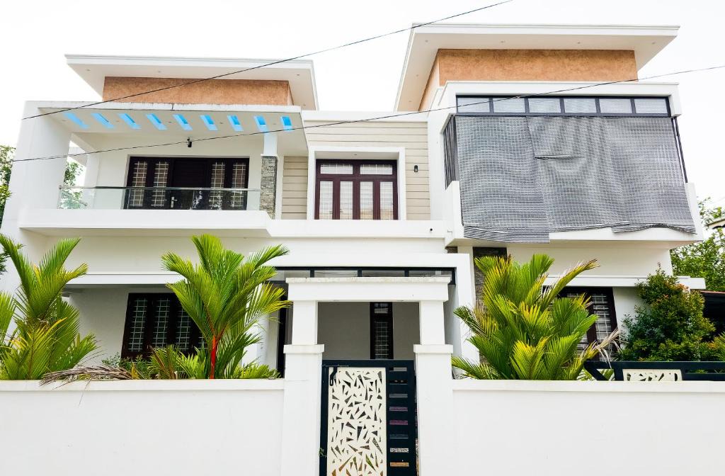 North Paravur Villa | JP Haven - Luxurious 4 AC Bedroom Villa, Ernakulam