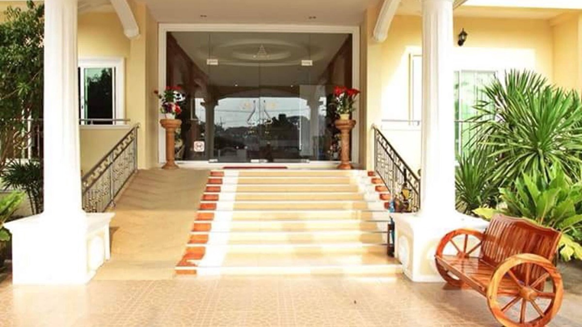 Lop Buri Hotel | JRD Resort