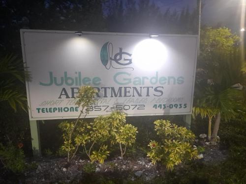 Bahamas Terrace House | Jubilee Gardens Freeport