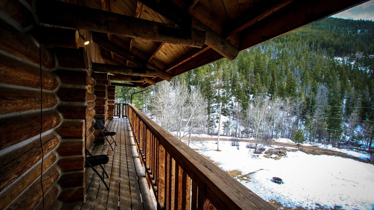 Lewistown Cabin | Judith Mountain Lodge