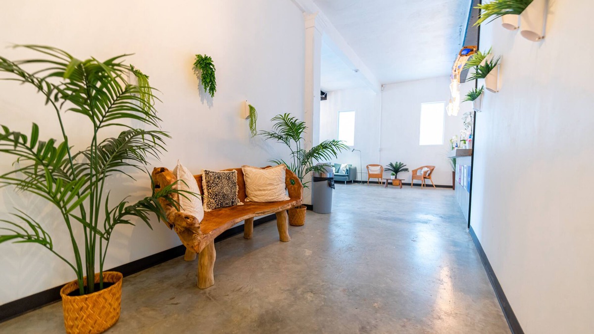 Puerta de Tierra Hostel | Juliette Hostel for Women Only