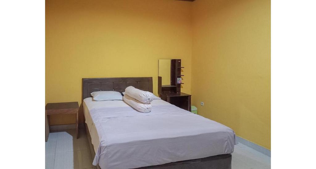 Sulawesi Hotel | Julista House Mitra RedDoorz