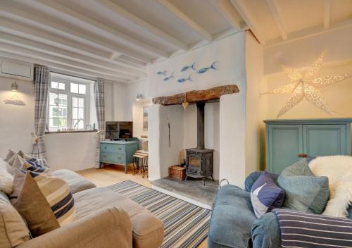 West Down House | July Cottage