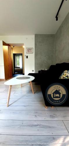Pruszkow Apartment | JUNA2 - nowoczesny apartament w centrum z widokiem na park