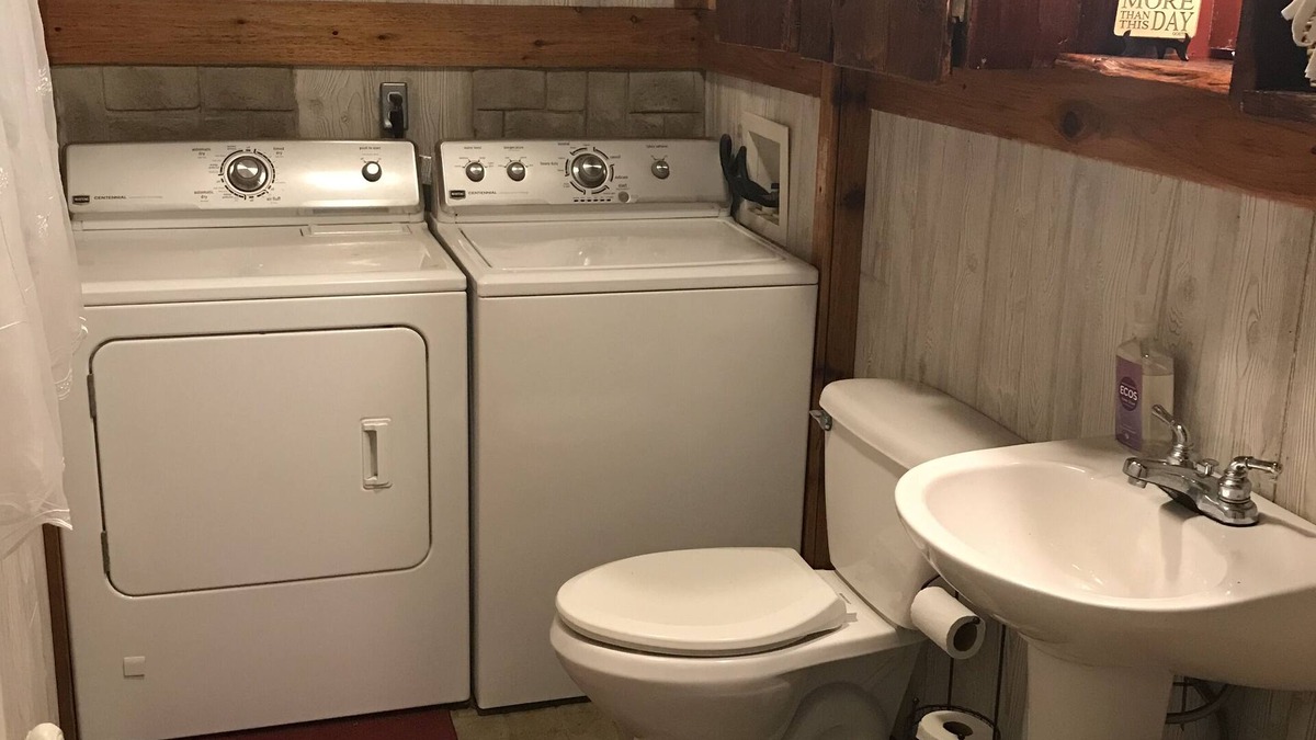 Holcomb House | Junction Guest house