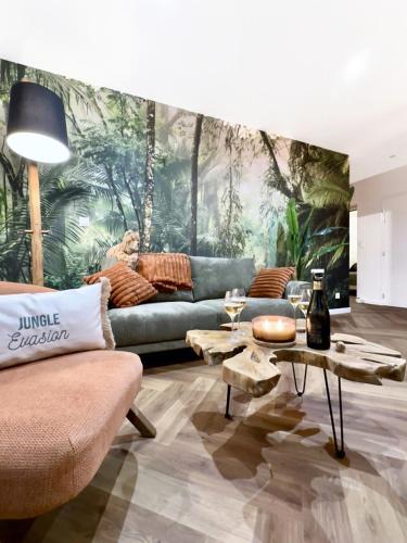 Epernay Apartment | Jungle Évasion, Épernay - Jacuzzi & Sauna