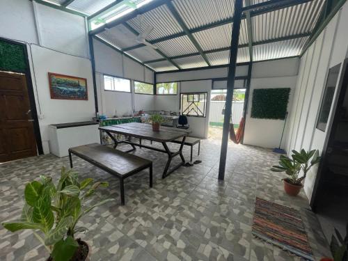 Golfito House | Jungle Container Escape