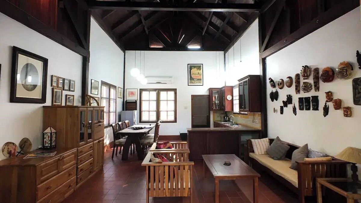 Vientiane House | Jungle House - Cottage dinner/b&b