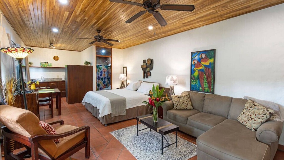 Valle Pura Vida Apartment | Jungle Villa-spacious studio/pool