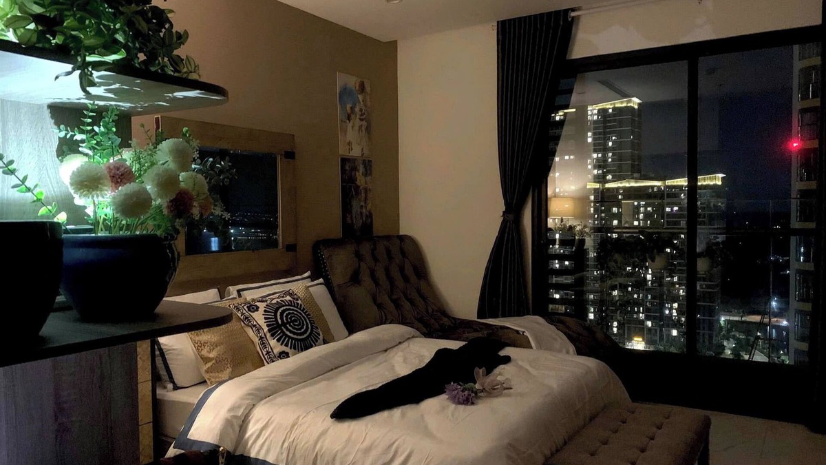 District 9 Apartment | Junior Studio by AQHOMES - Vinhomes Grand Park