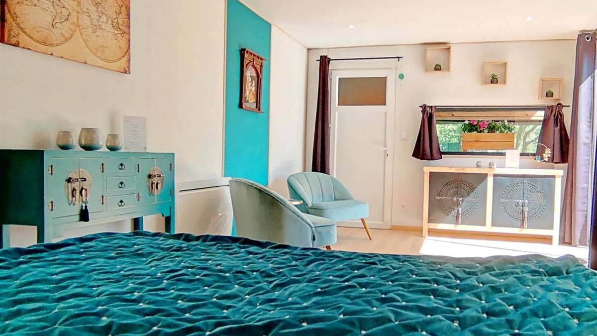 Ambon Ski Chalet | Junior suite, with terrace and spa: Lodge “La Compagnie des Indes”