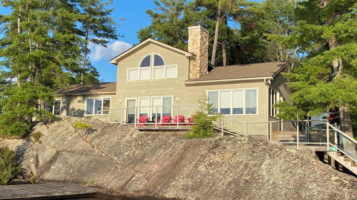 Douro-Dummer Cottage | Juniper Island on Stoney Lake. West facing. Very close to tennis, sailing, golf.