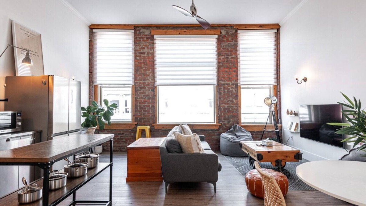 Stratford Apartment | Juno Lofts: Memories of Chelsea