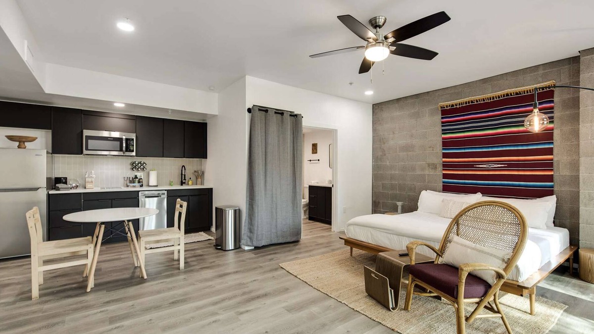 Riverside Apartment | Jupiter's Studio Apartment with Pool!