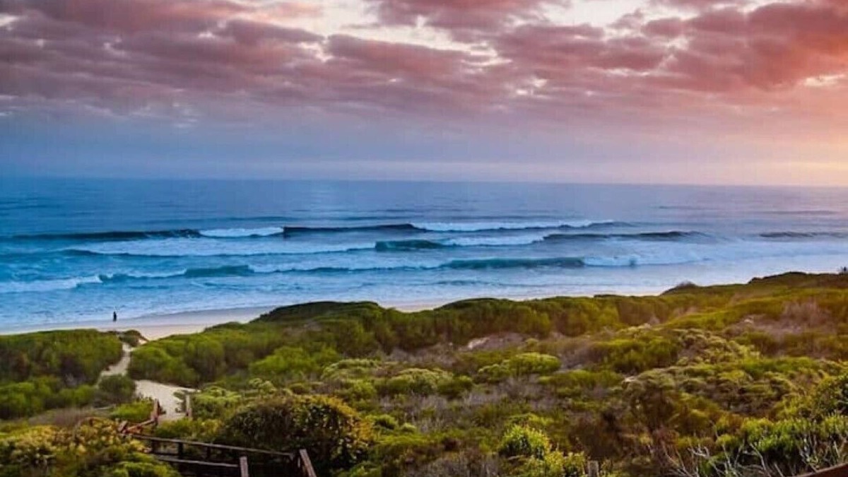 Wilderness Beach House | Just a short walk from the beach, relax in "Sunset Shores"