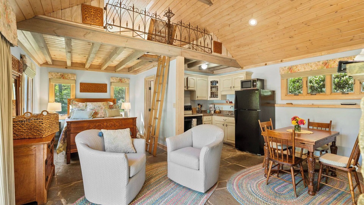Asheville Cottage | Just Beyond Utopia.