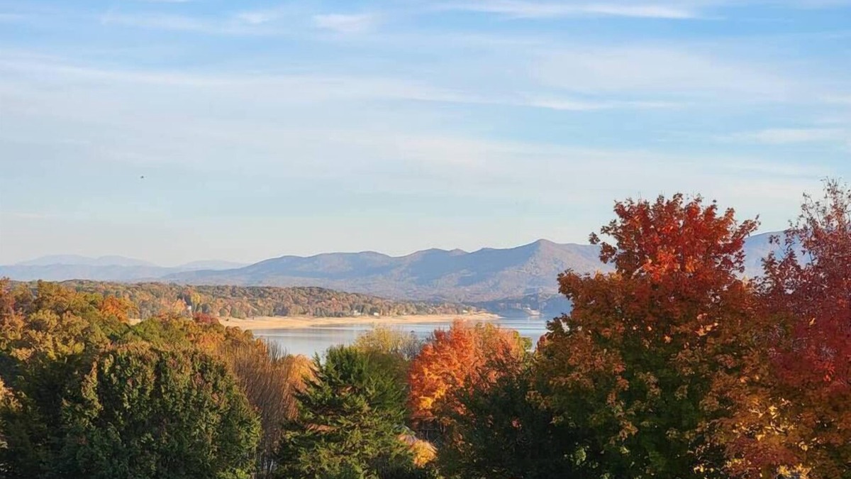 Dandridge House | Just Freedom, Y'all- What Views!
