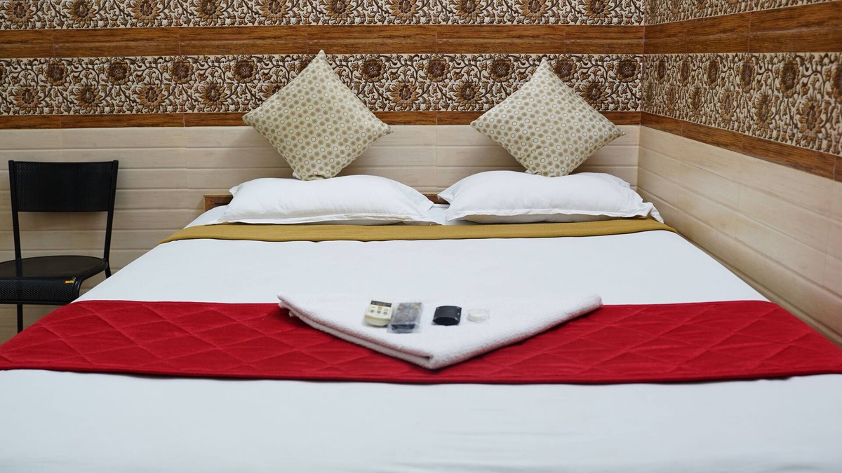 Nanganallur House | Just Guest House