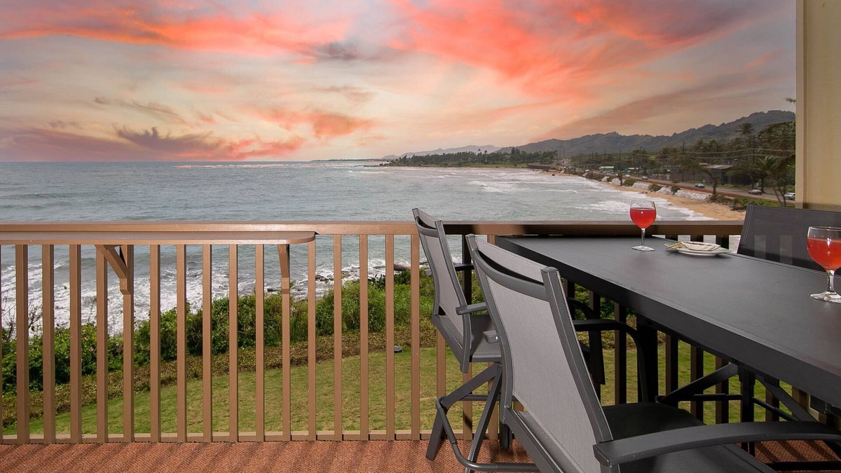 Wailua House Lots Condo | Just renovated and right on the ocean! No hidden fees.