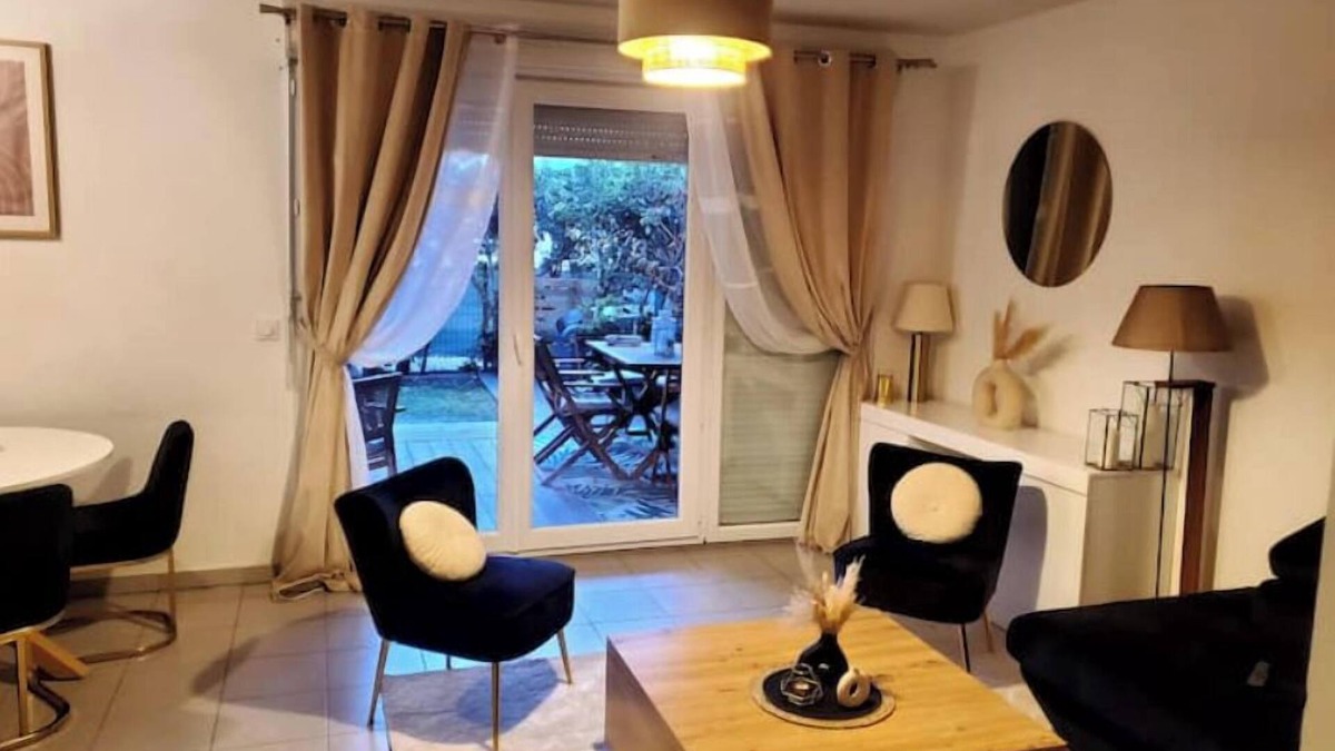Juvignac Apartment | Juvignac nona jacuzzi