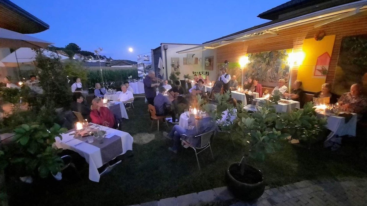 Glatzberg House | Künstler-doppelzimmer Inkl. Frühstück - Malerwinkl - Kunsthotel Wirtshaus & Vinothek