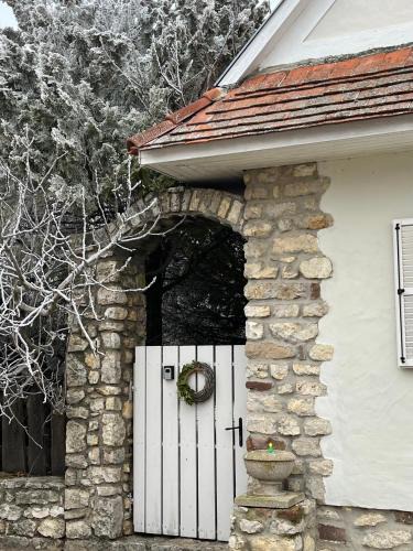 Koveskal Apartment | Kő, és Kavics vendégházak