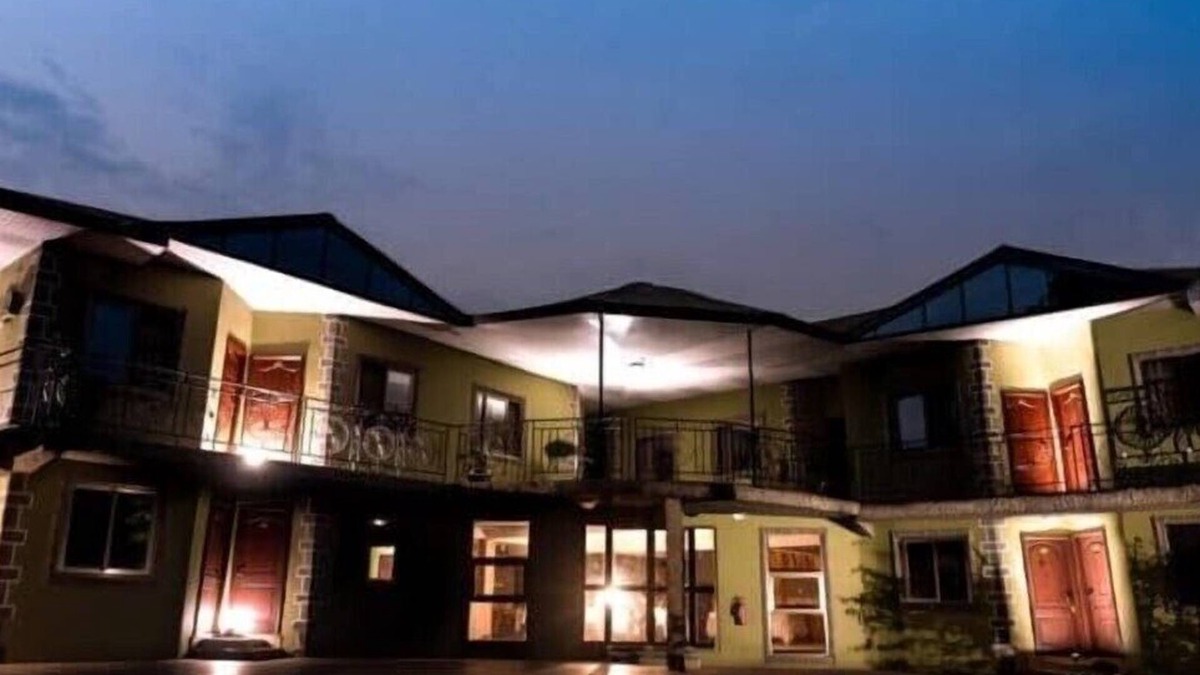 Kyebi Hotel | K-archy Lodge