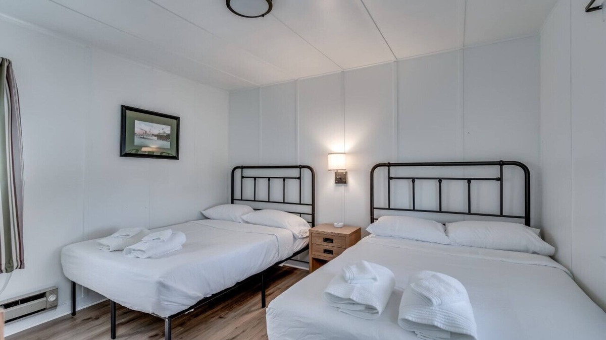 Clayton Apartment | K's Motel with Stunning St. Lawrence River Views - Room 3