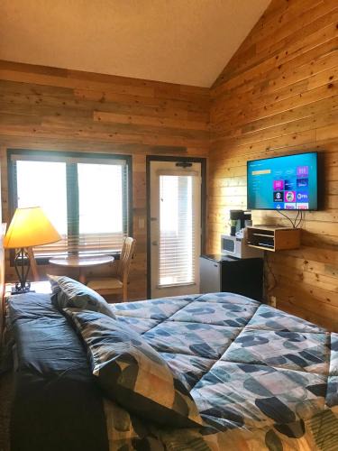 Granby Apartment | K-Suite-Mt View-Resort-Pool-Hot Tub-Near RMNP & WP