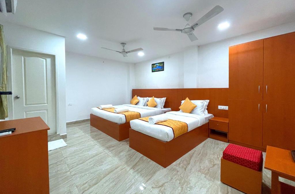 Triplicane Hotel | K11 Express - Opp Express Avenue