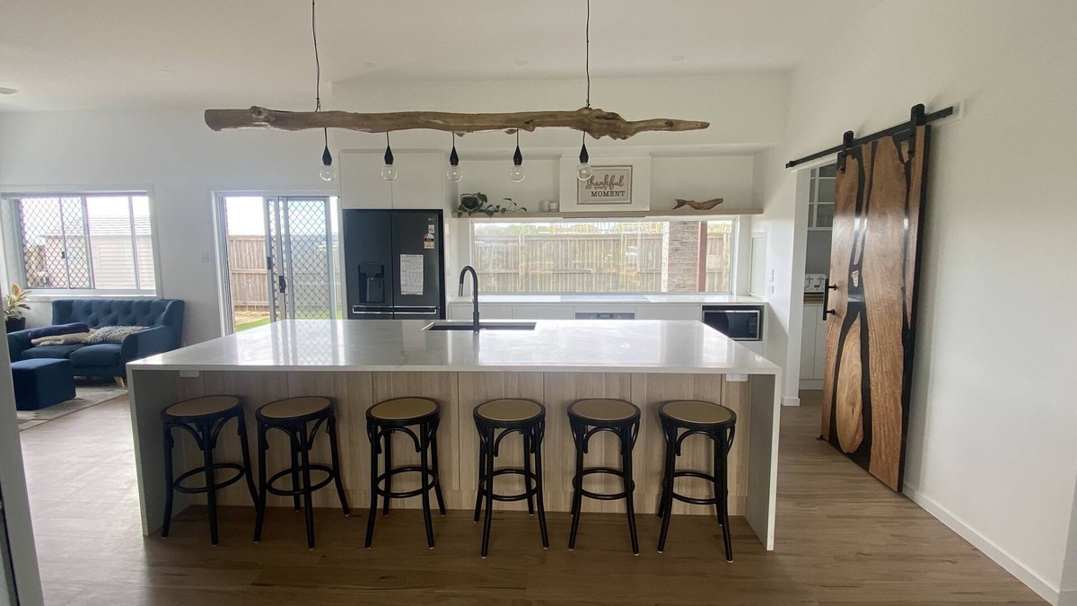 Rules Beach House | Kaarakin Beach House- Option 2 - Relax, swim, surf, fish or 4WD