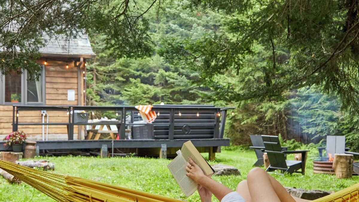 Tannersville Cabin | Kaaterskill Retreat~Hot Tub~Fire Pit~Hiking~BBQ