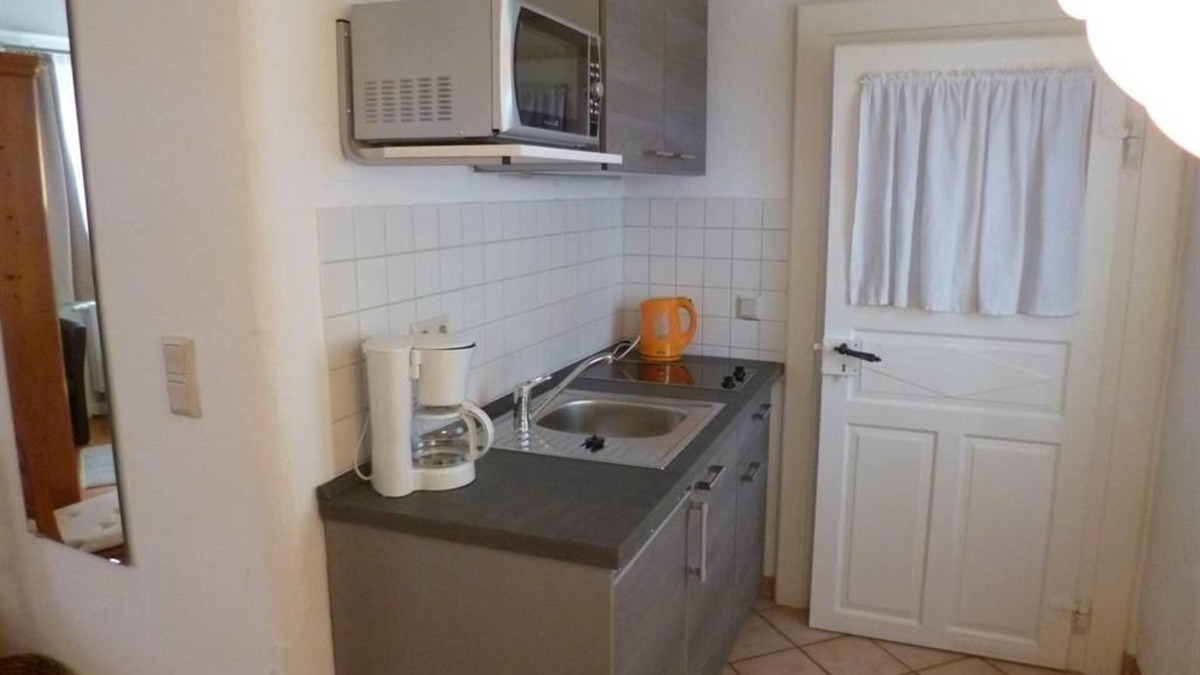 Weisenheim am Berg Bed & Breakfast | Kabinett - Holiday apartment - Alter Winzerhof