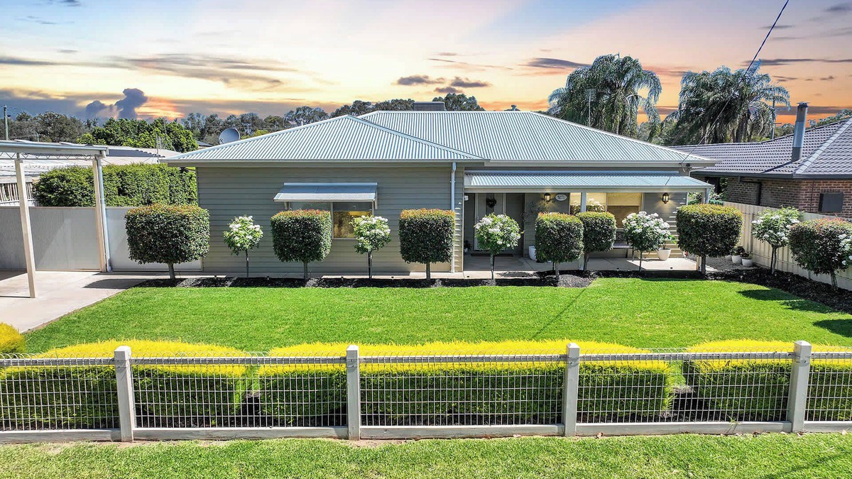 Moama House | Kabinga Kottage - Echuca Holiday Homes