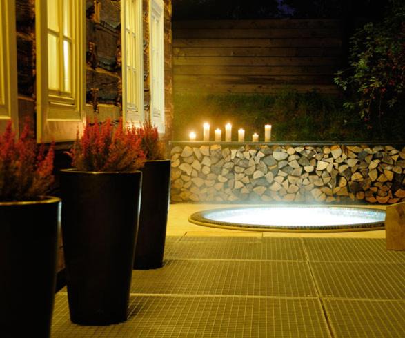 Zabierzow Villa | Kacza Chata - willa z jacuzzi