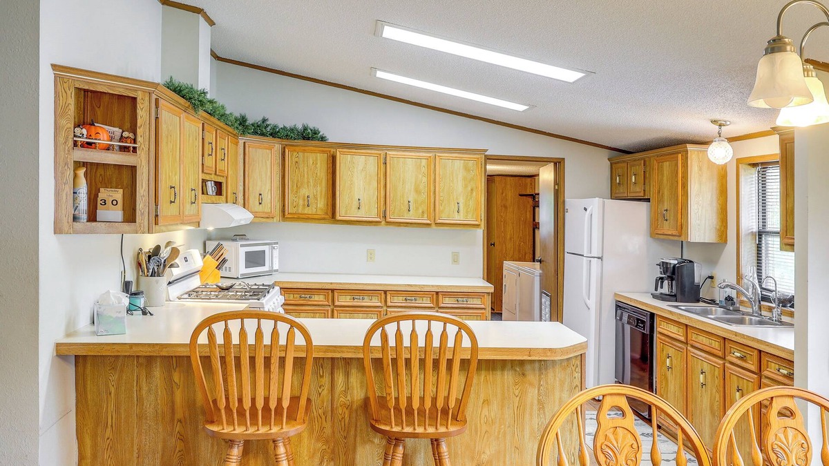 Northeast Entrance Badlands House | Kadoka Home ~ 22 Mi to Badlands National Park!