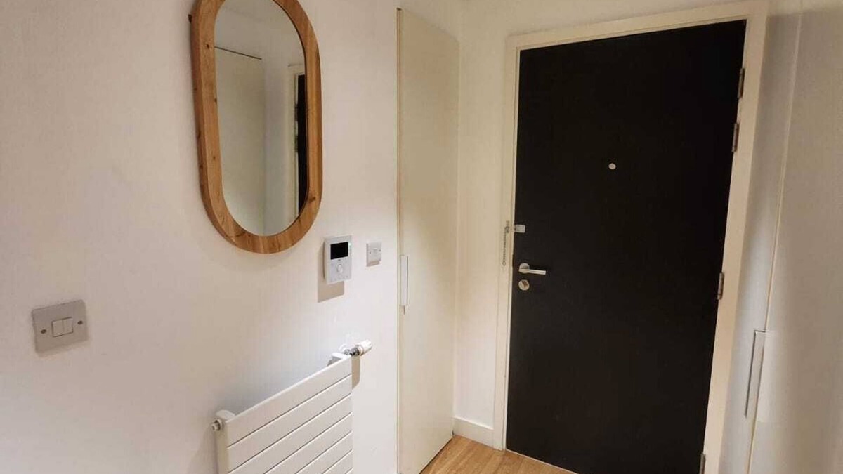 Canning Town Apartment | Kaf Luxury 1 Apartment in Canning Town London