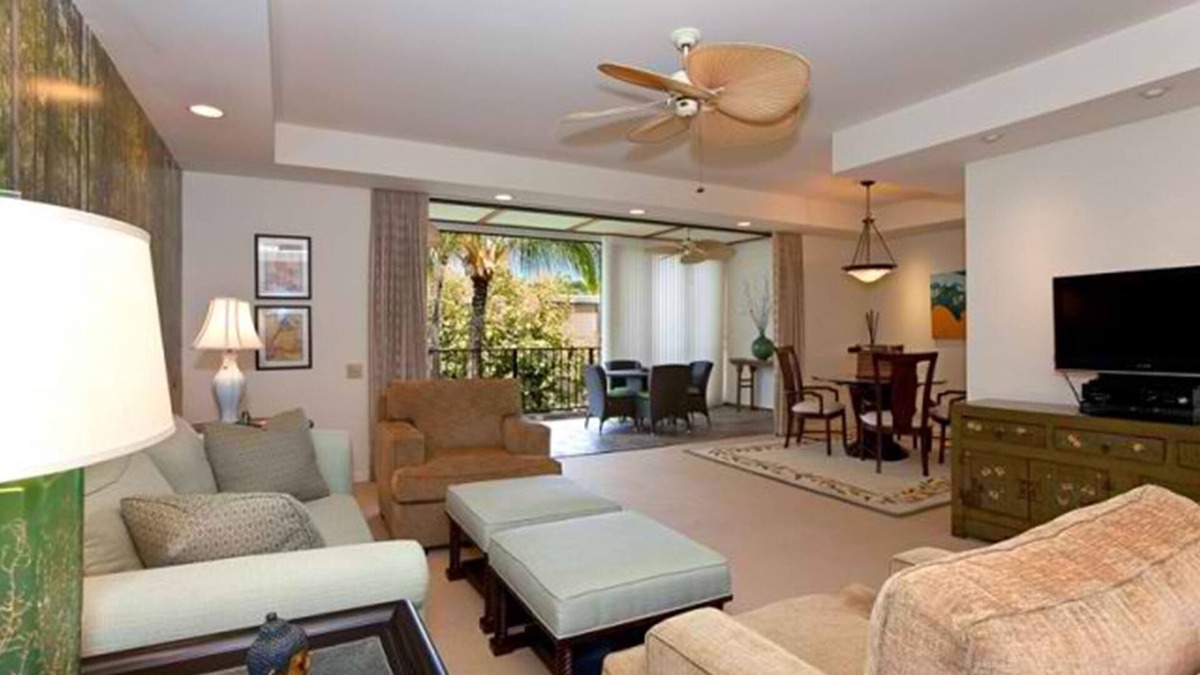 Waialae Iki Condo | Kahala Beach #446 Vacation Rental