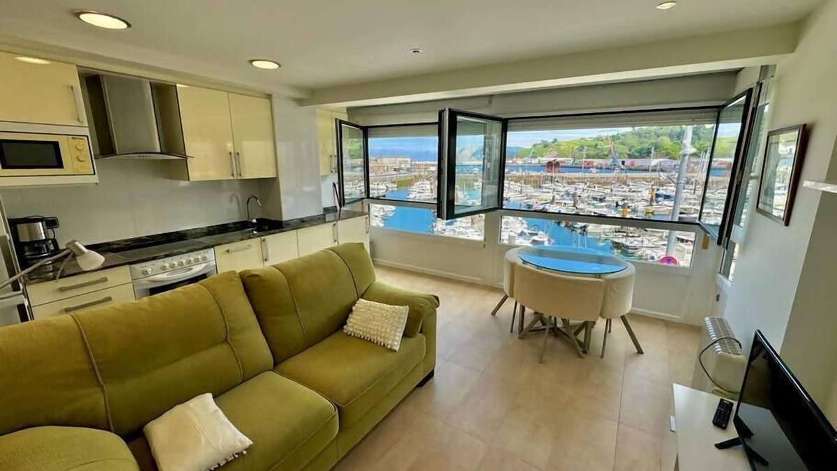 Bermeo Apartment | Kai begi, wonderful views of the port.