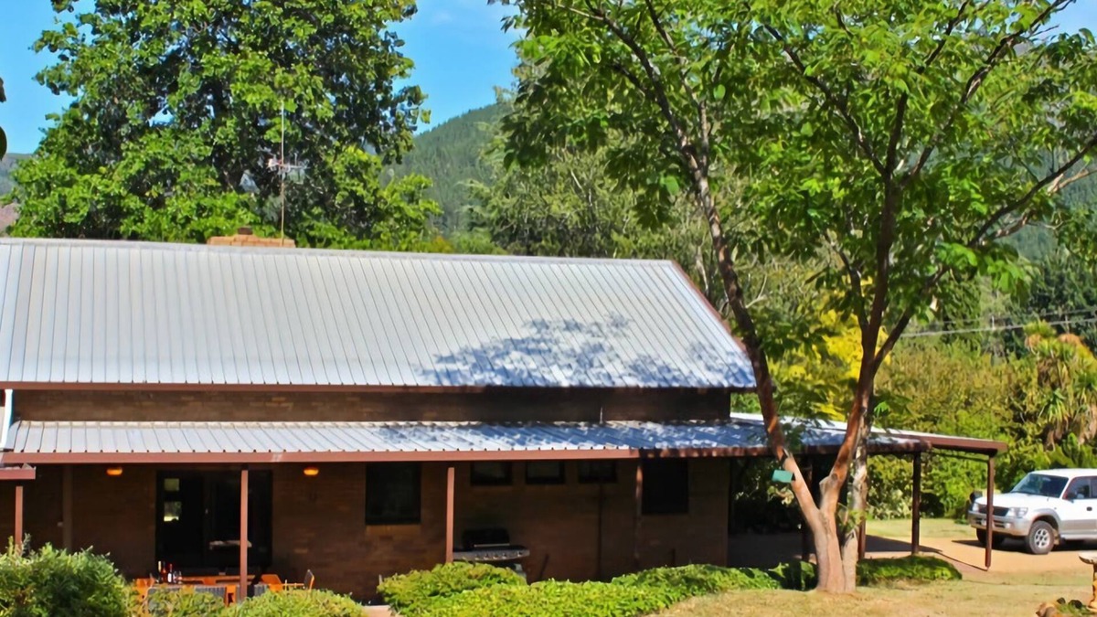 Wandiligong Cottage | KAIGHINS PLACE: Wandiligong