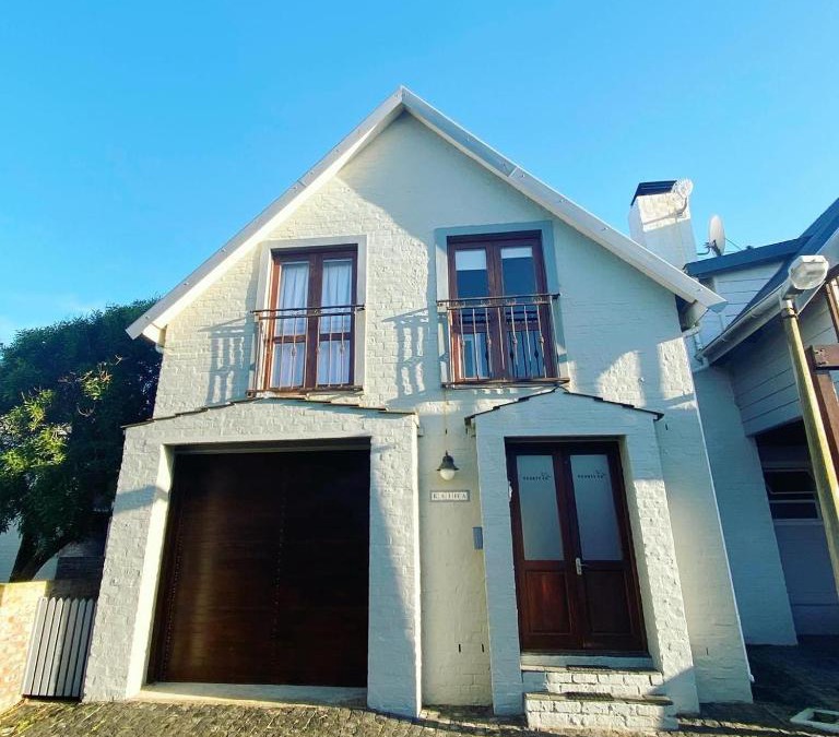 Witsand House | Kaiha (Witsand, Western Cape)