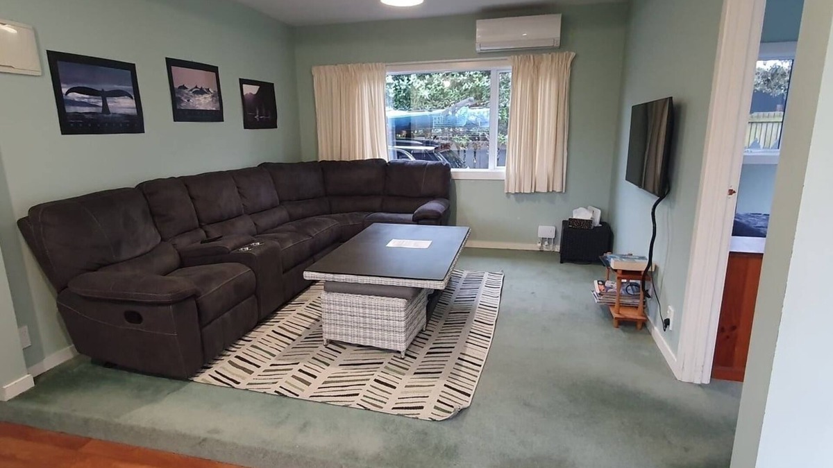 South Bay House | Kaikoura's lovely South Bays Cottage